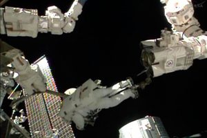 Зарубежных астронавтов в экстренном порядке вернули из космоса на МКС