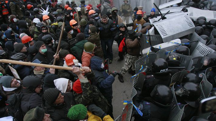 Страховые компании Киева предлагают “застраховаться от Майдана”