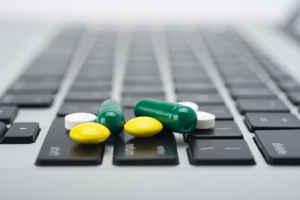Можно ли покупать лекарства в интернете?