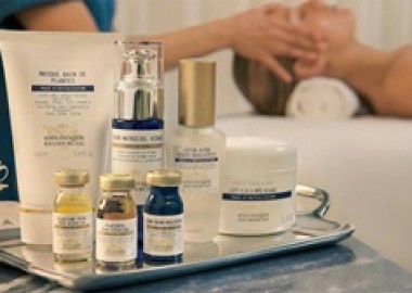 Элитный уход: почему профессиональная косметика премиум-класса меняет правила игры